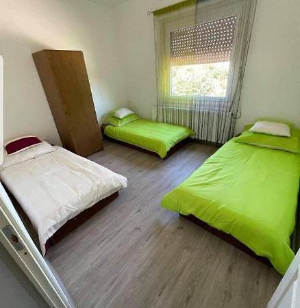 Munkasszallas Aparthotel Sajoszentpeter Buitenkant foto